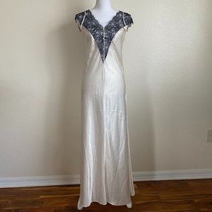 Valentino Negligé Gown cream Satin with lace night dress very long camisole